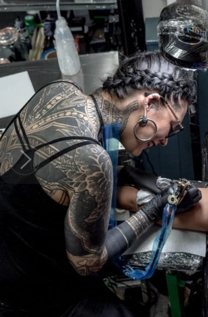tattoo artists Kamila Daisy